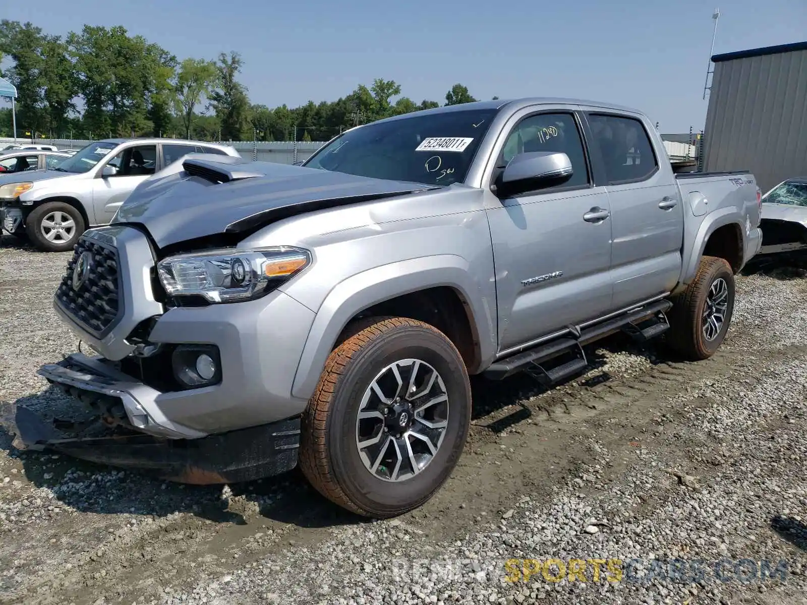 2 Photograph of a damaged car 3TMAZ5CN4LM136695 TOYOTA TACOMA 2020