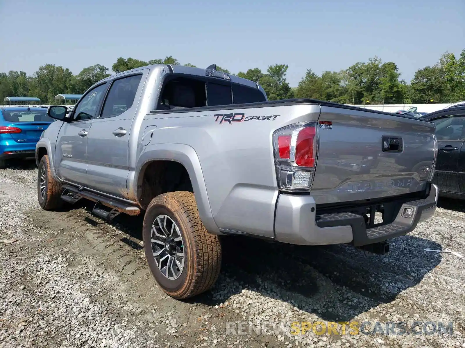 3 Photograph of a damaged car 3TMAZ5CN4LM136695 TOYOTA TACOMA 2020