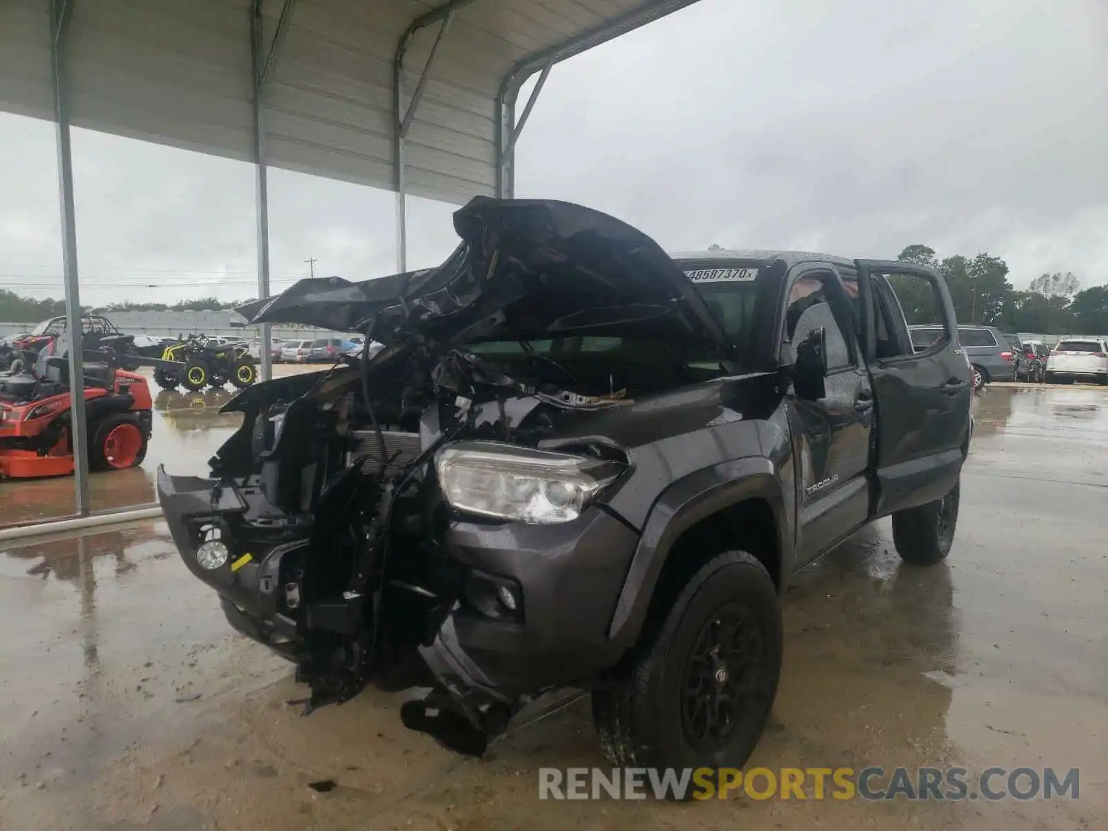 2 Photograph of a damaged car 3TMAZ5CN5LM117069 TOYOTA TACOMA 2020