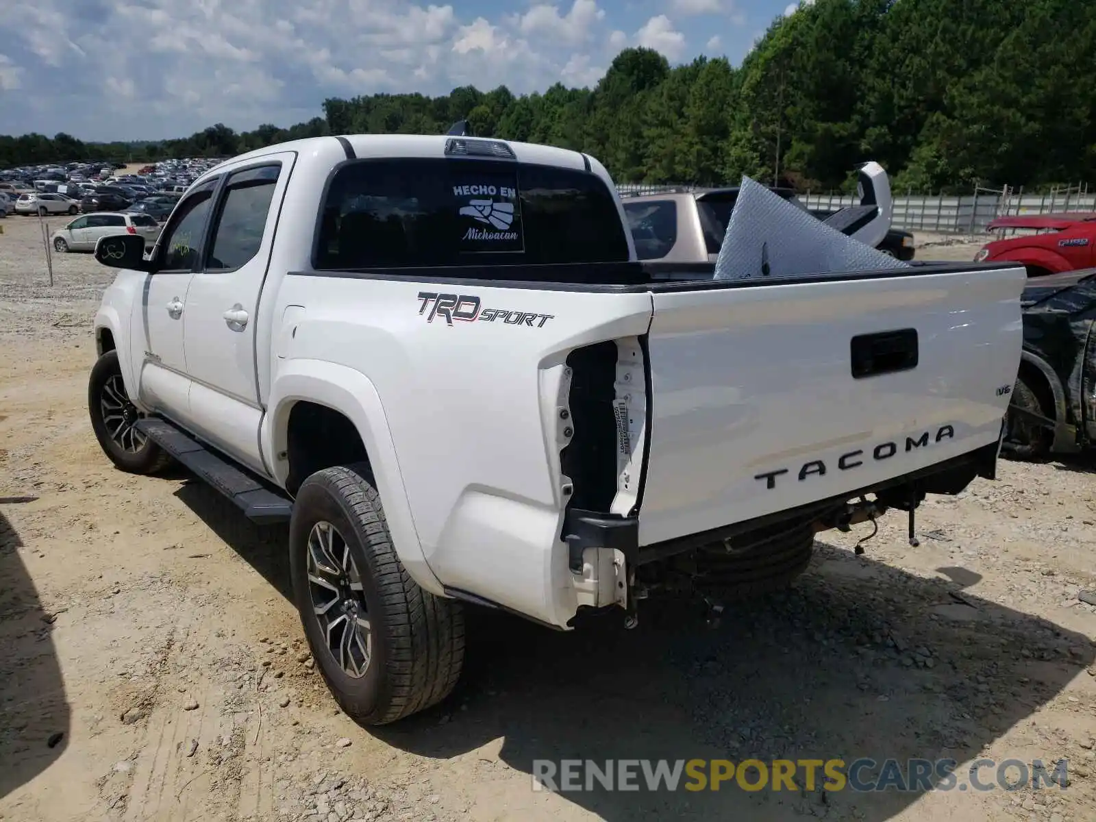 3 Photograph of a damaged car 3TMAZ5CN5LM117685 TOYOTA TACOMA 2020