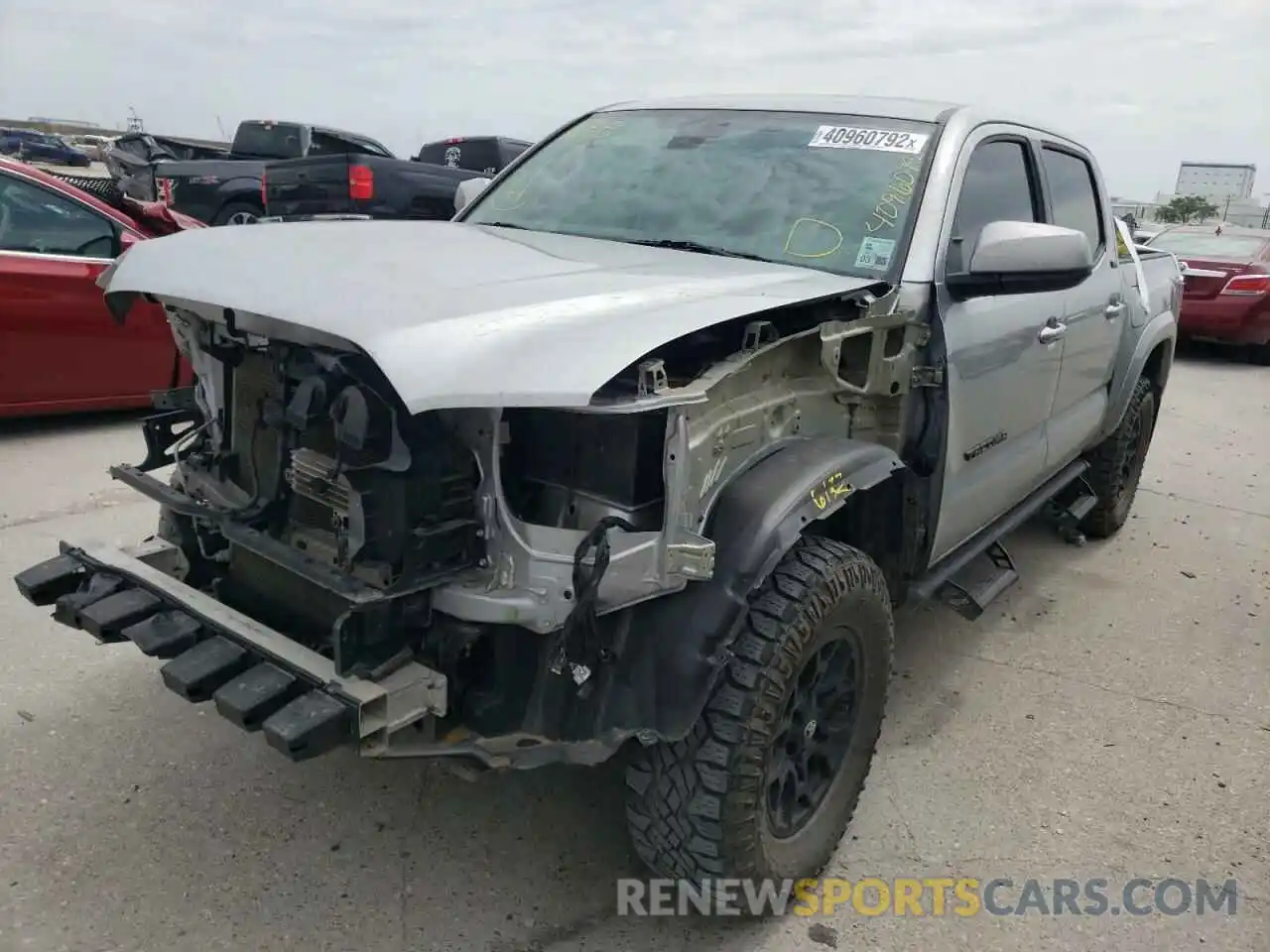 2 Photograph of a damaged car 3TMAZ5CN5LM119226 TOYOTA TACOMA 2020