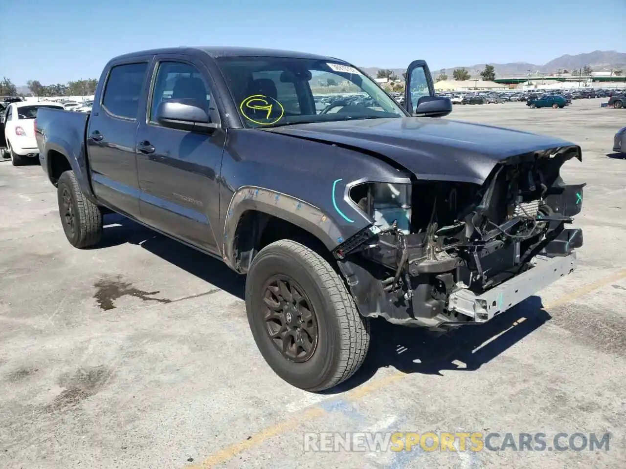 1 Photograph of a damaged car 3TMAZ5CN5LM123602 TOYOTA TACOMA 2020