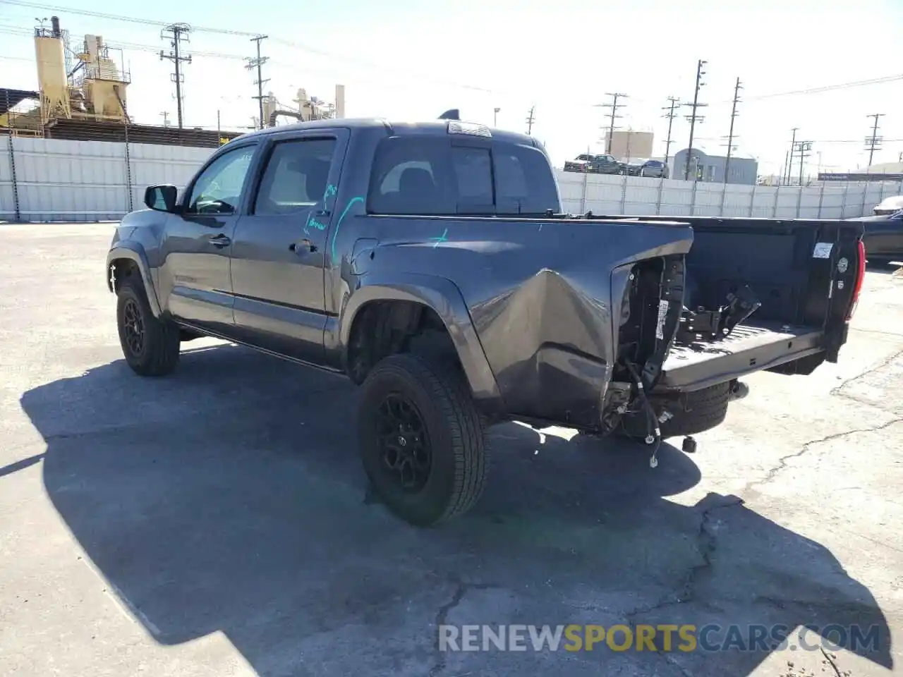 3 Photograph of a damaged car 3TMAZ5CN5LM123602 TOYOTA TACOMA 2020