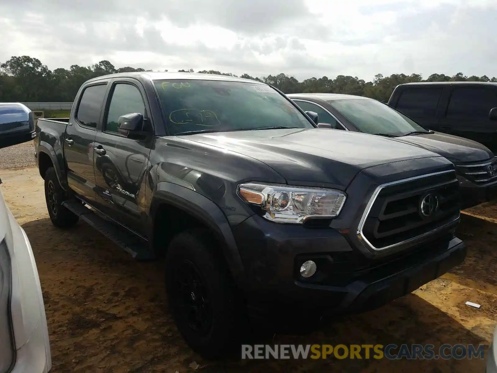 1 Photograph of a damaged car 3TMAZ5CN5LM125771 TOYOTA TACOMA 2020