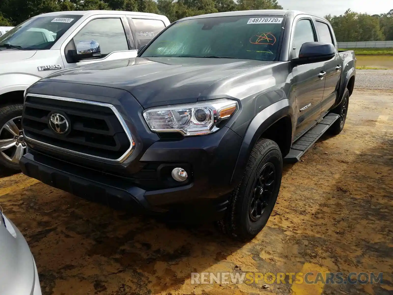 2 Photograph of a damaged car 3TMAZ5CN5LM125771 TOYOTA TACOMA 2020