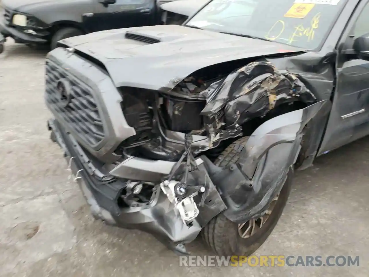 9 Photograph of a damaged car 3TMAZ5CN5LM126449 TOYOTA TACOMA 2020