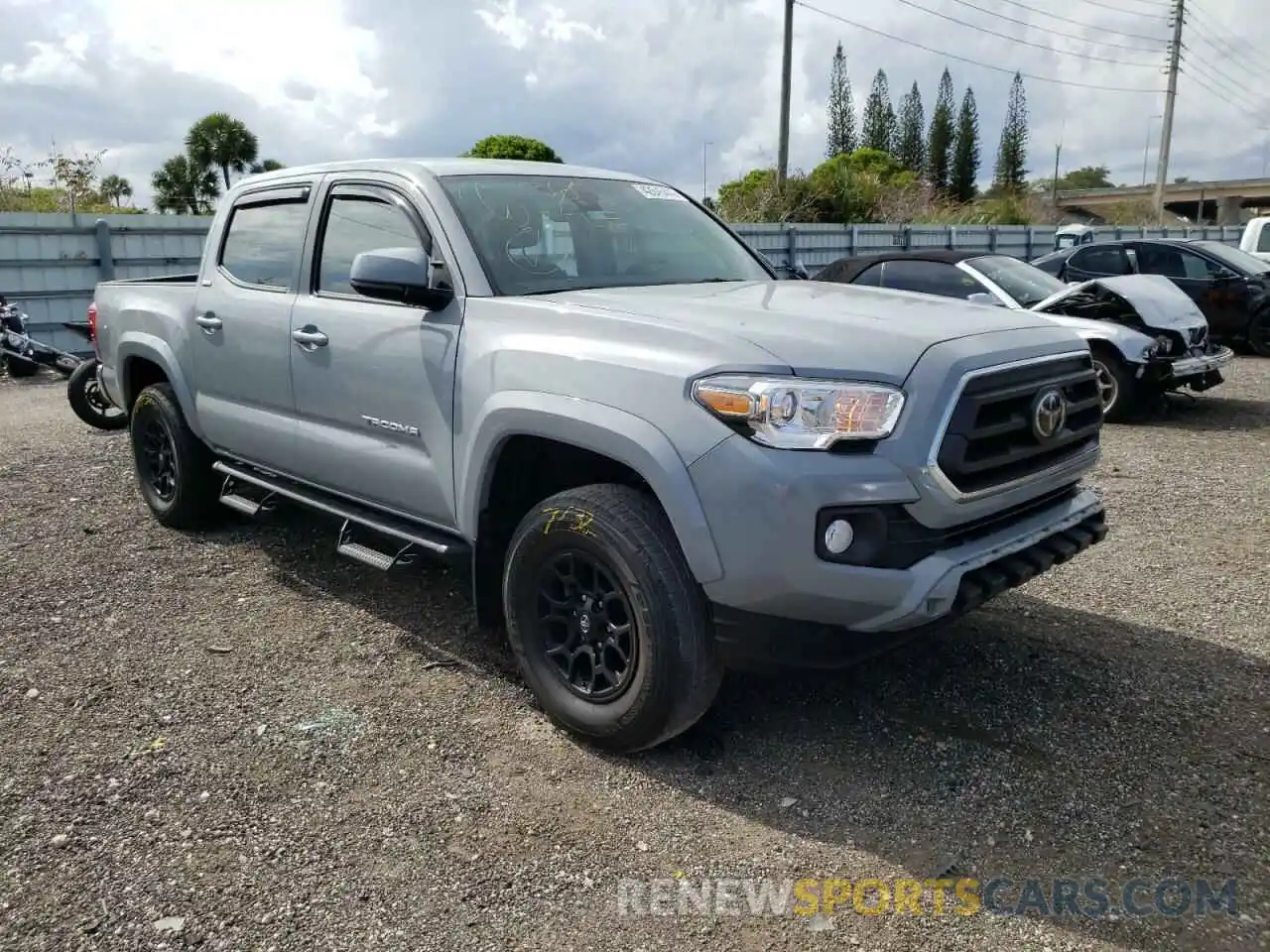 1 Photograph of a damaged car 3TMAZ5CN5LM126581 TOYOTA TACOMA 2020