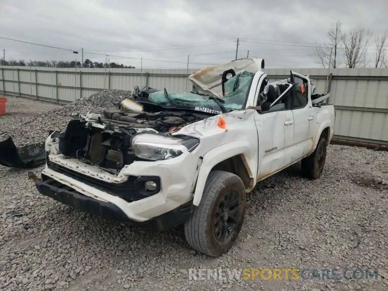 2 Photograph of a damaged car 3TMAZ5CN5LM126676 TOYOTA TACOMA 2020