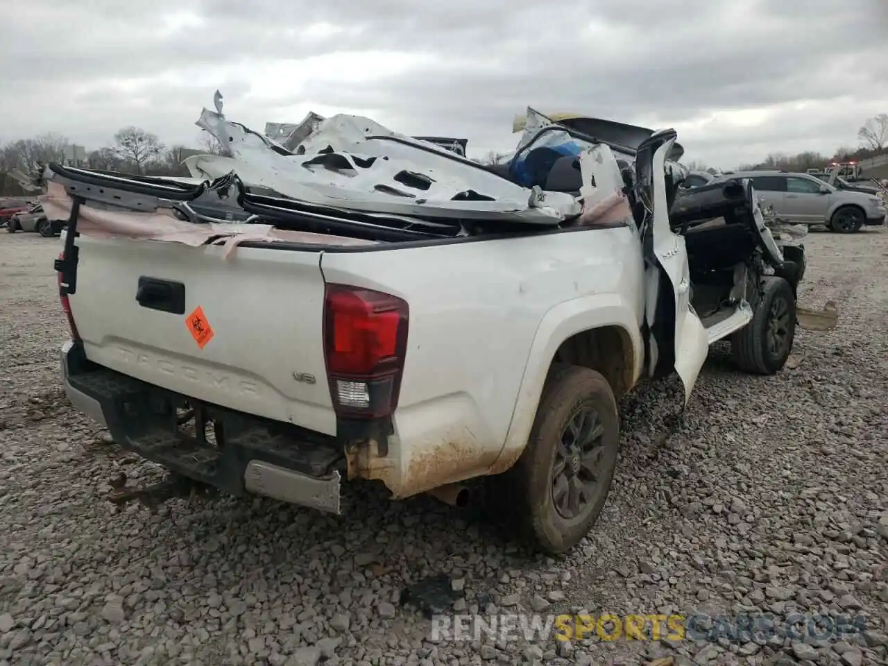 4 Фотография поврежденного автомобиля 3TMAZ5CN5LM126676 TOYOTA TACOMA 2020