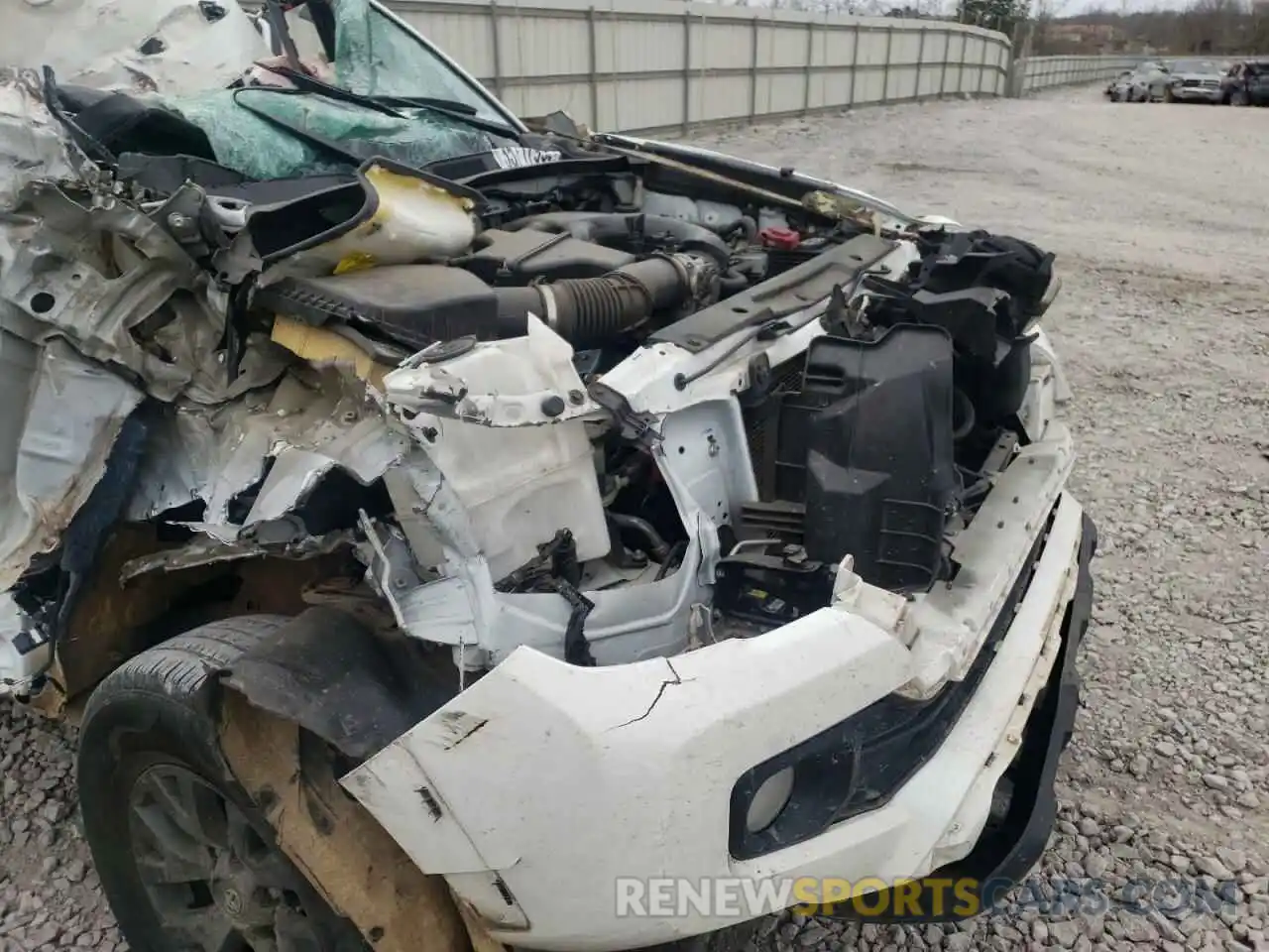 9 Photograph of a damaged car 3TMAZ5CN5LM126676 TOYOTA TACOMA 2020