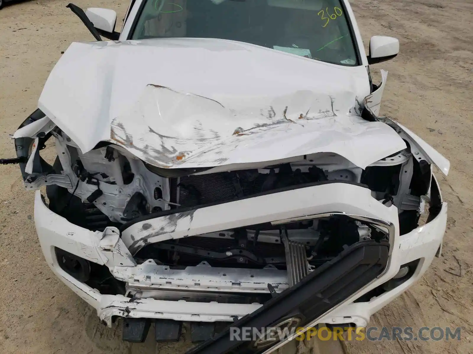 7 Photograph of a damaged car 3TMAZ5CN5LM127410 TOYOTA TACOMA 2020