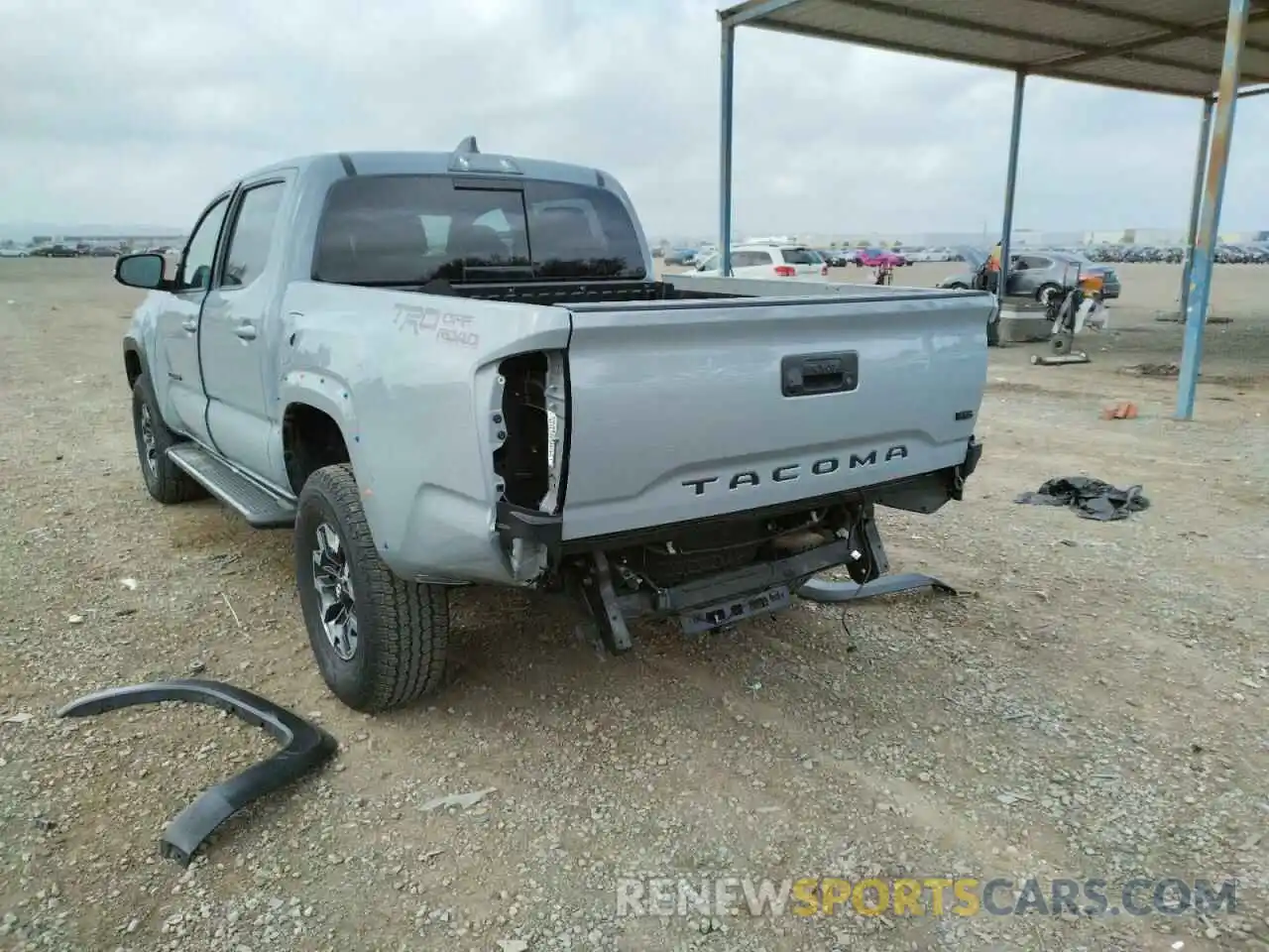 3 Photograph of a damaged car 3TMAZ5CN5LM128072 TOYOTA TACOMA 2020