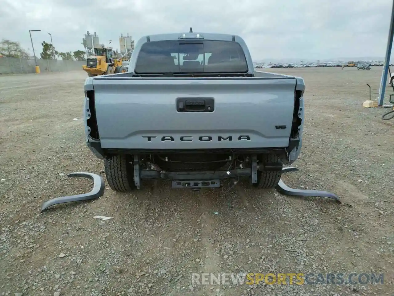 9 Photograph of a damaged car 3TMAZ5CN5LM128072 TOYOTA TACOMA 2020