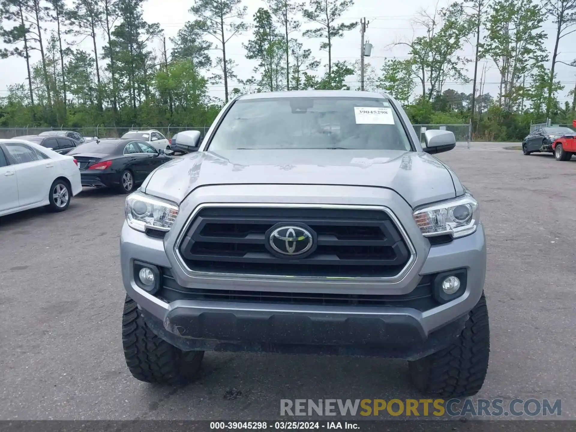 12 Photograph of a damaged car 3TMAZ5CN5LM130517 TOYOTA TACOMA 2020