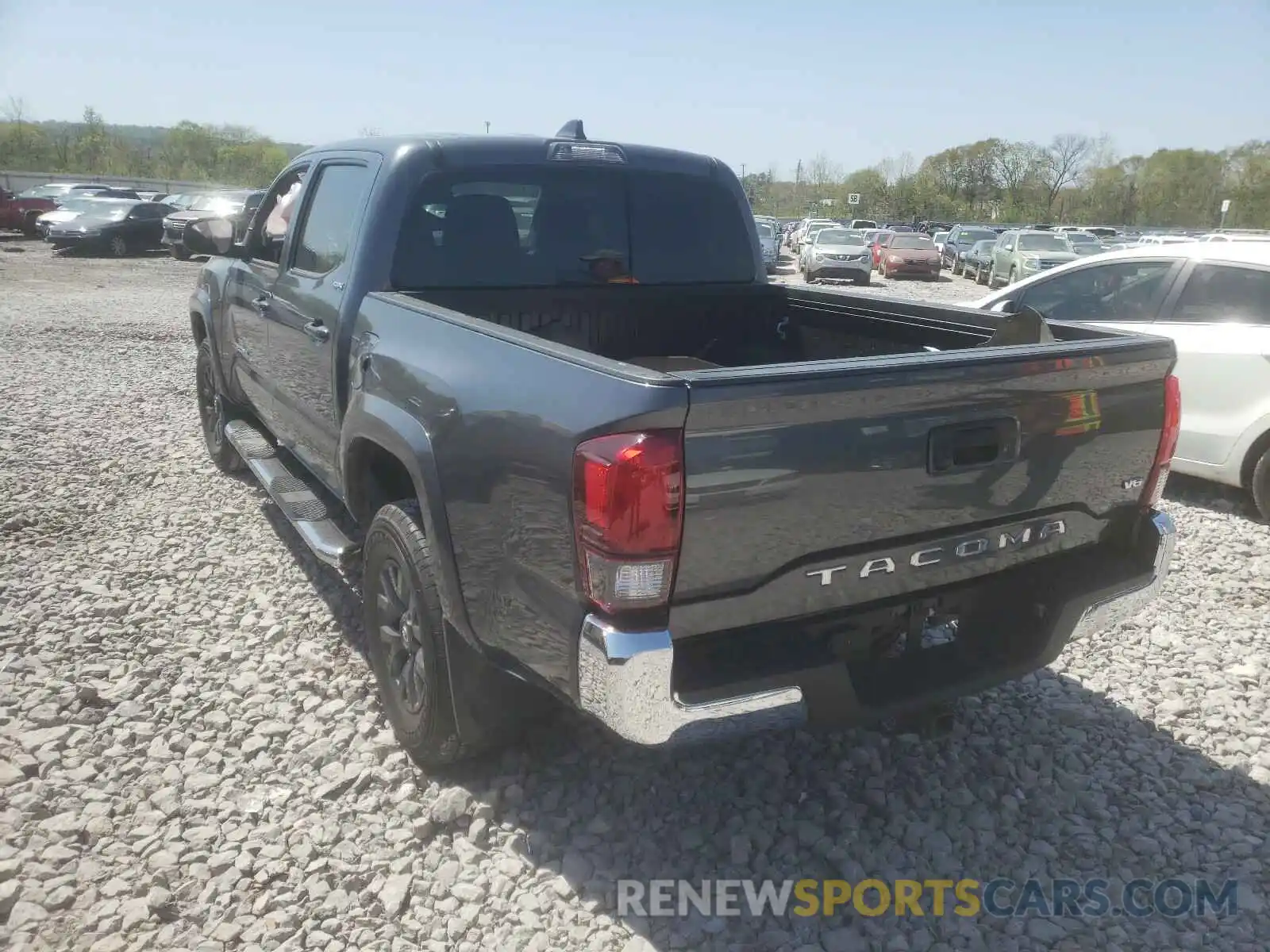 3 Photograph of a damaged car 3TMAZ5CN5LM130887 TOYOTA TACOMA 2020