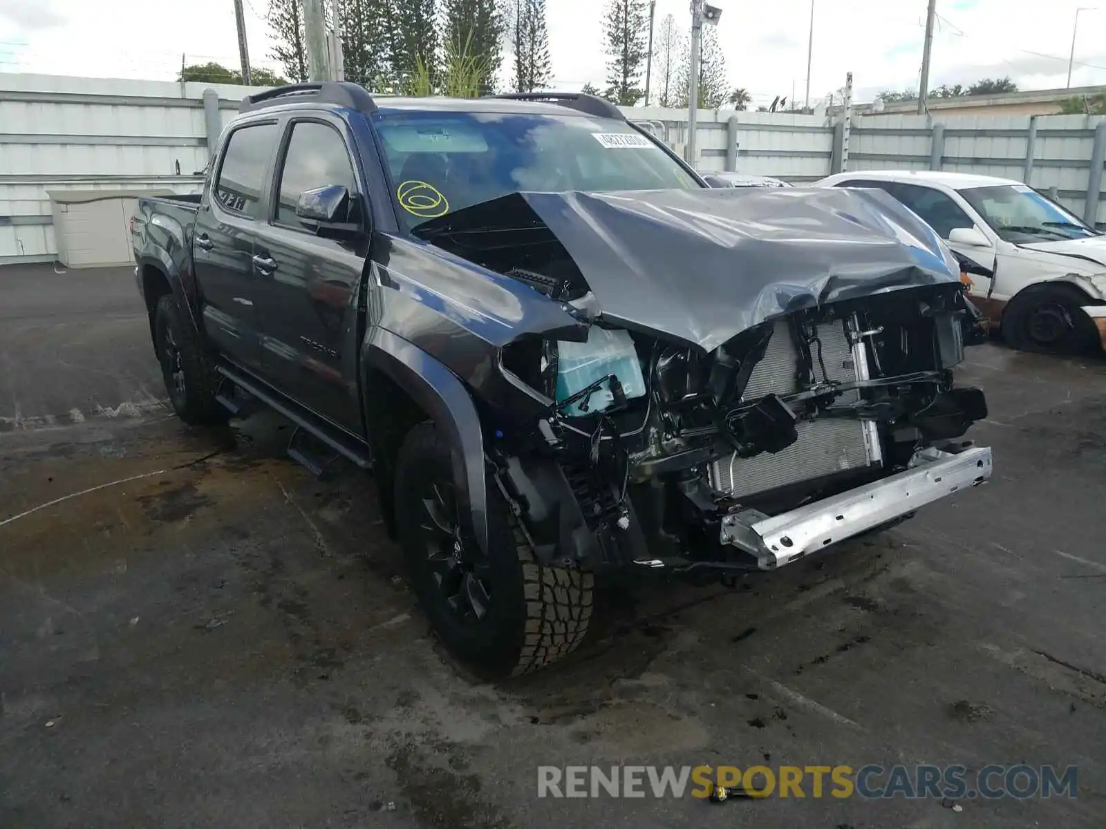 1 Photograph of a damaged car 3TMAZ5CN5LM134275 TOYOTA TACOMA 2020