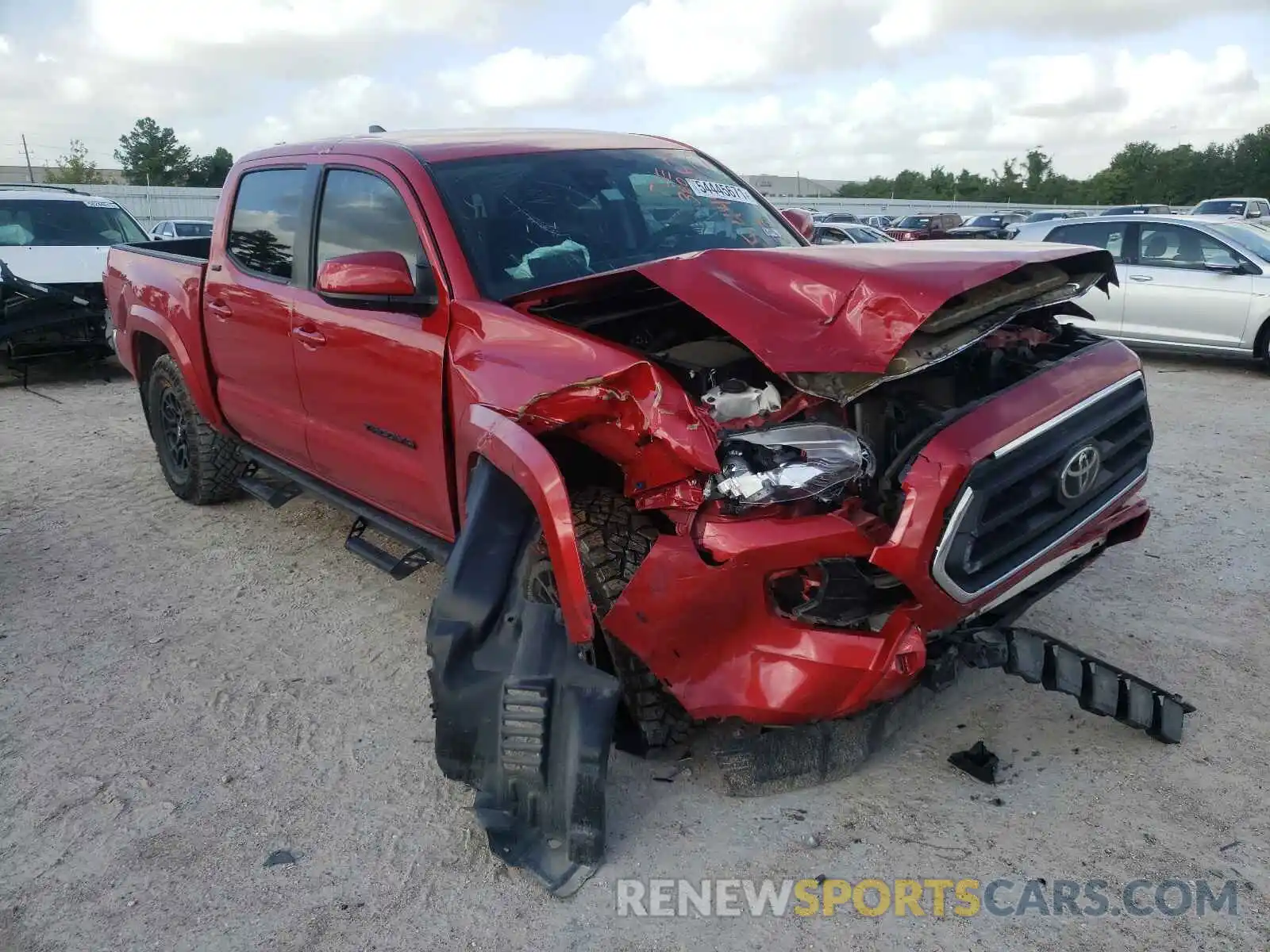 1 Photograph of a damaged car 3TMAZ5CN5LM135216 TOYOTA TACOMA 2020