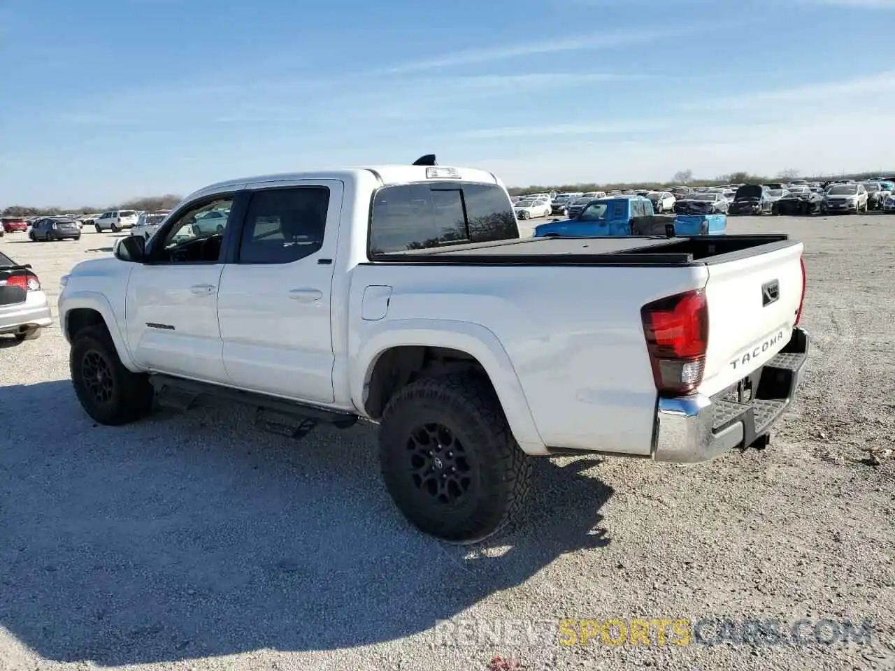 2 Photograph of a damaged car 3TMAZ5CN5LM135507 TOYOTA TACOMA 2020