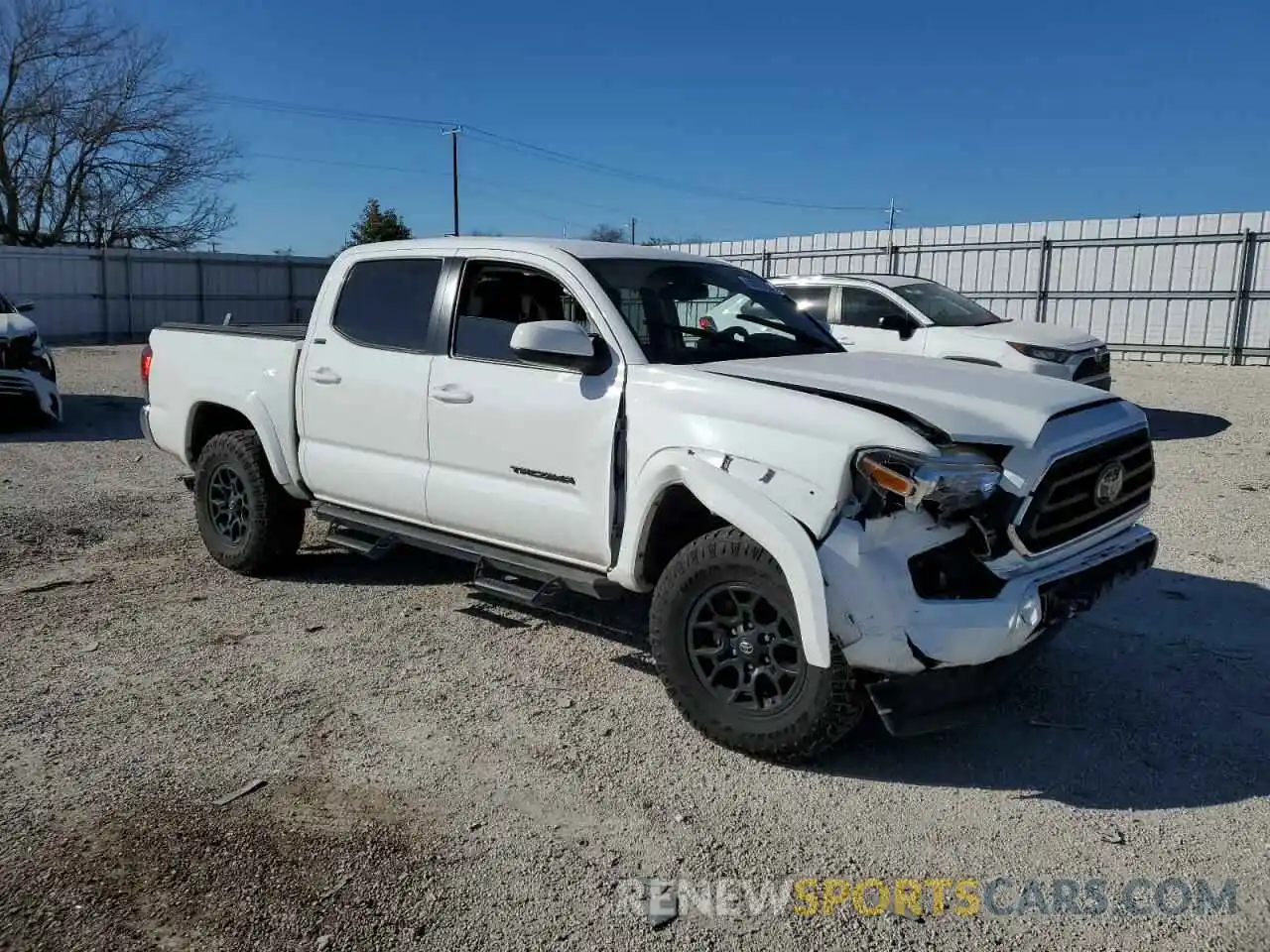 4 Photograph of a damaged car 3TMAZ5CN5LM135507 TOYOTA TACOMA 2020