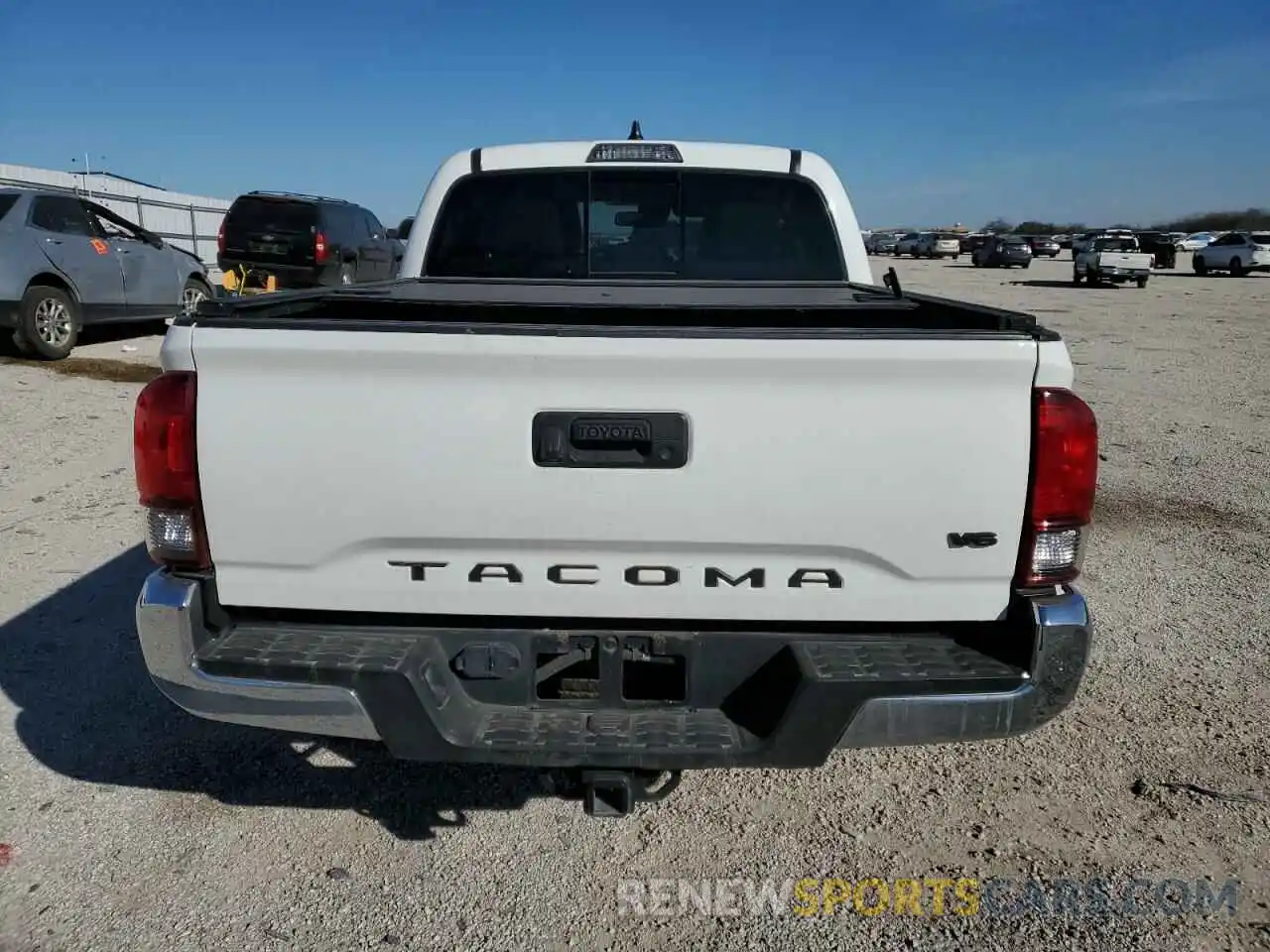 6 Photograph of a damaged car 3TMAZ5CN5LM135507 TOYOTA TACOMA 2020