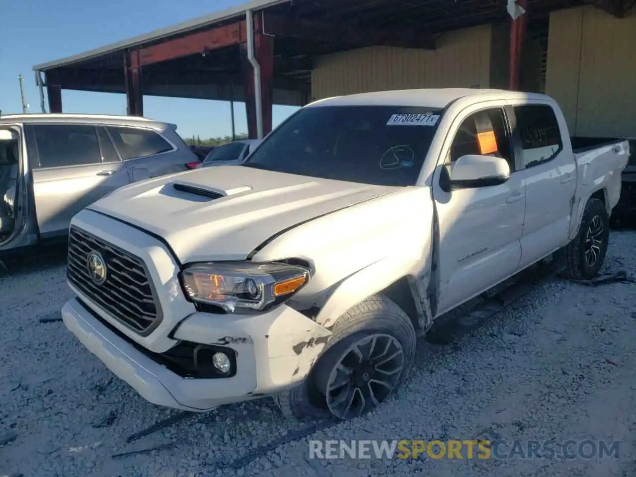 2 Photograph of a damaged car 3TMAZ5CN5LM139525 TOYOTA TACOMA 2020