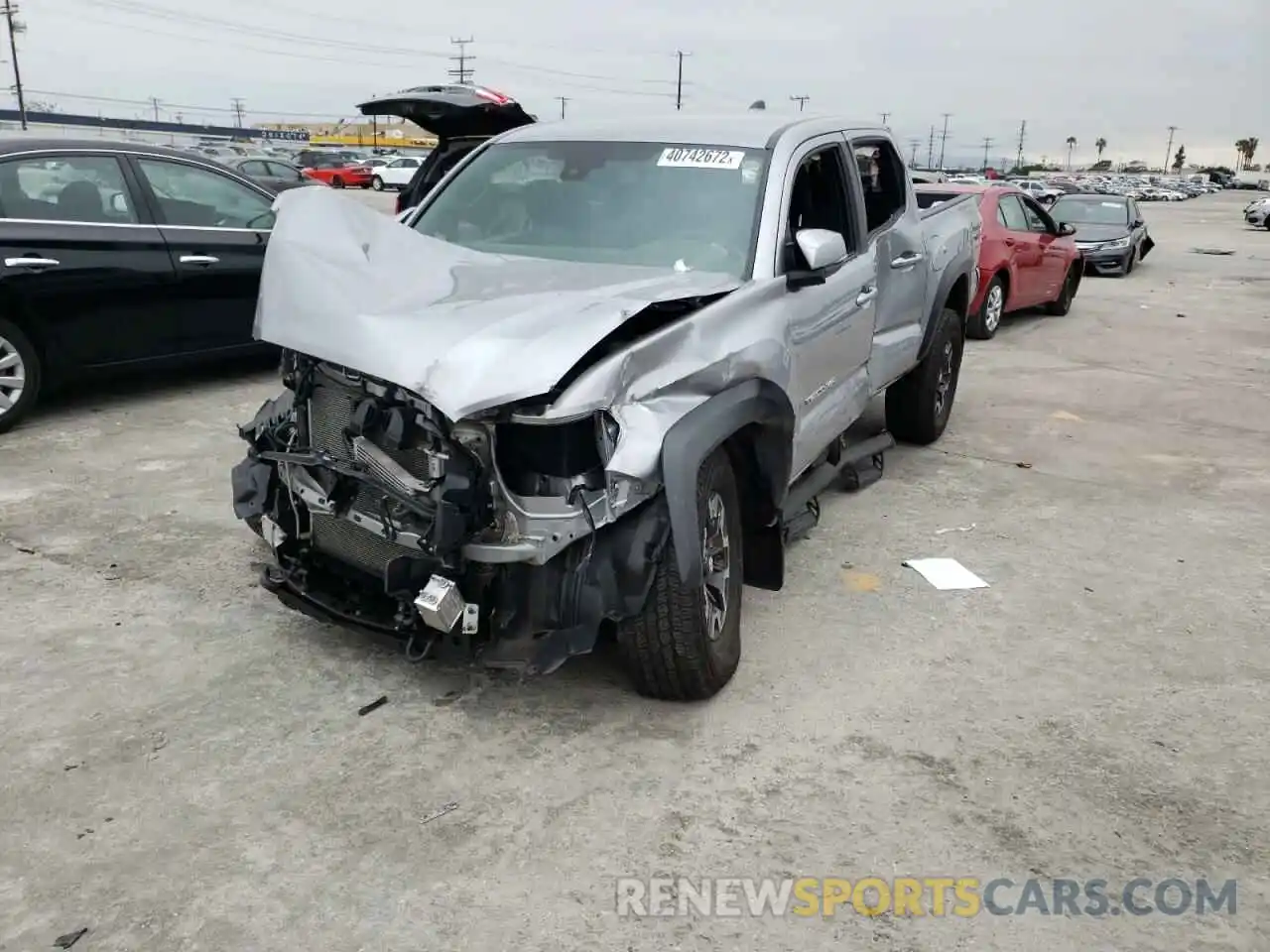 2 Photograph of a damaged car 3TMAZ5CN6LM118697 TOYOTA TACOMA 2020