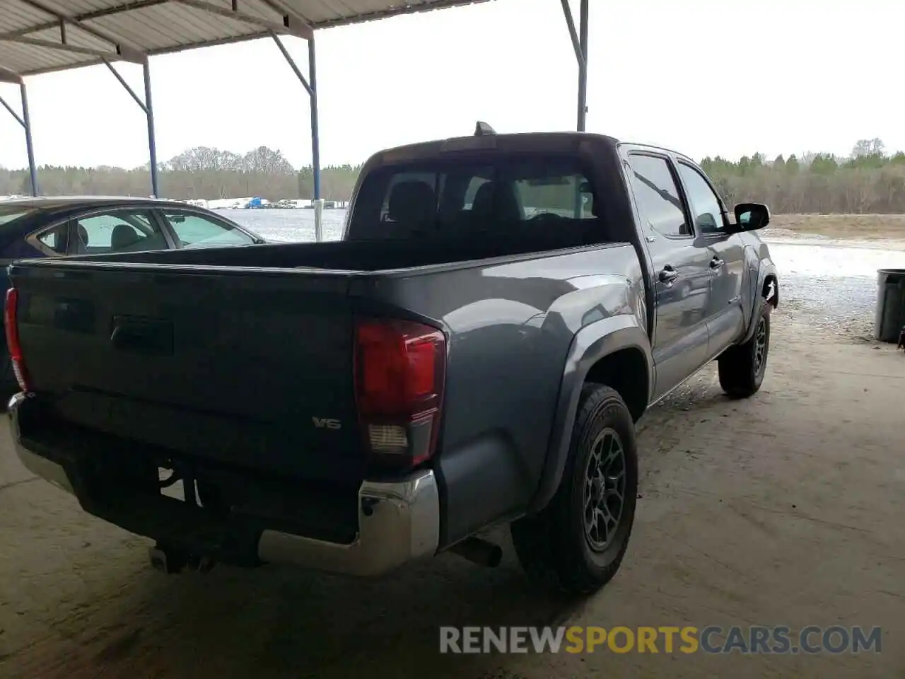 4 Photograph of a damaged car 3TMAZ5CN6LM120434 TOYOTA TACOMA 2020