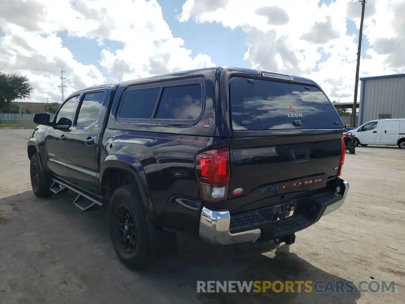 3 Photograph of a damaged car 3TMAZ5CN6LM121003 TOYOTA TACOMA 2020