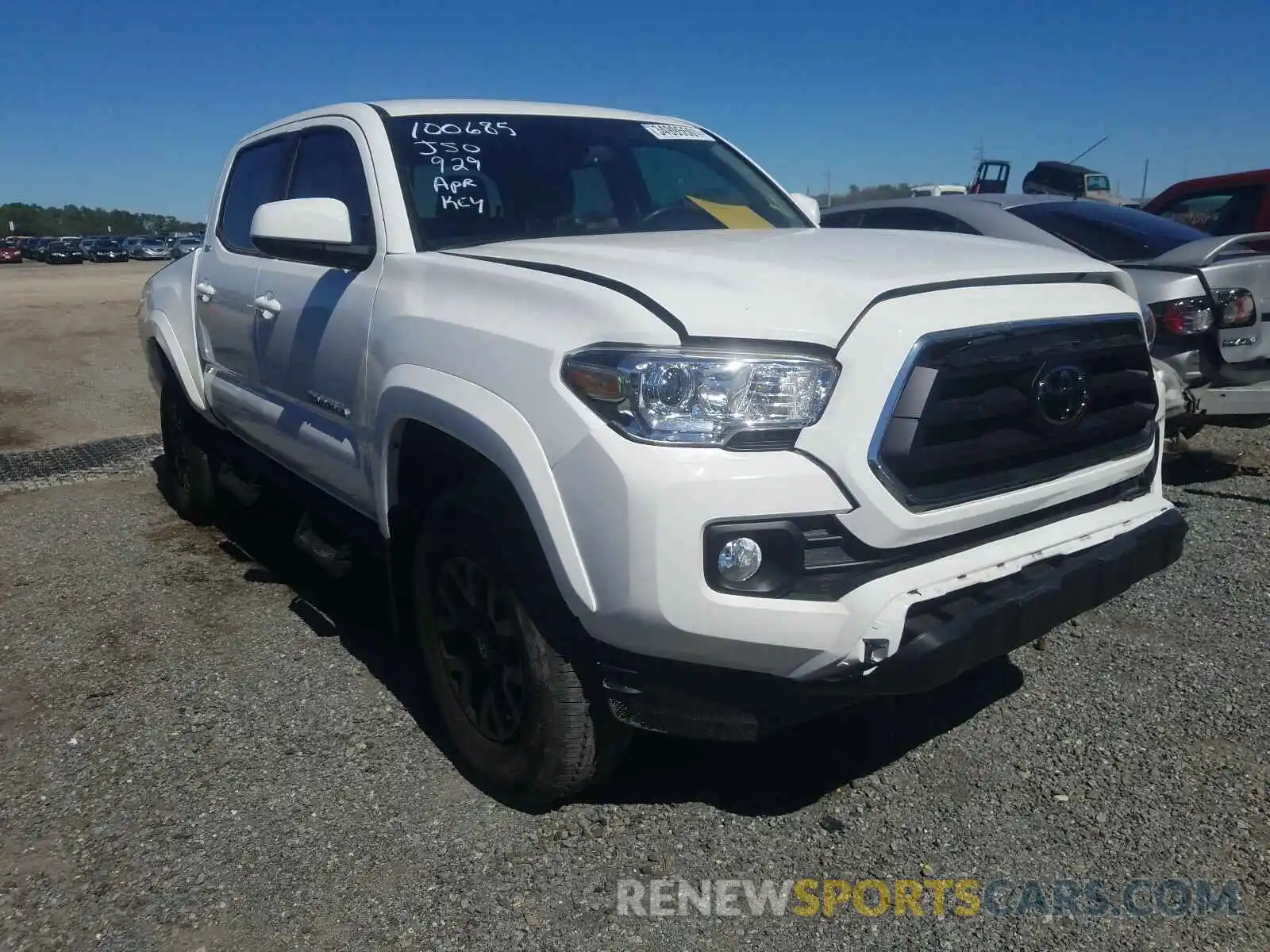 1 Photograph of a damaged car 3TMAZ5CN6LM123009 TOYOTA TACOMA 2020