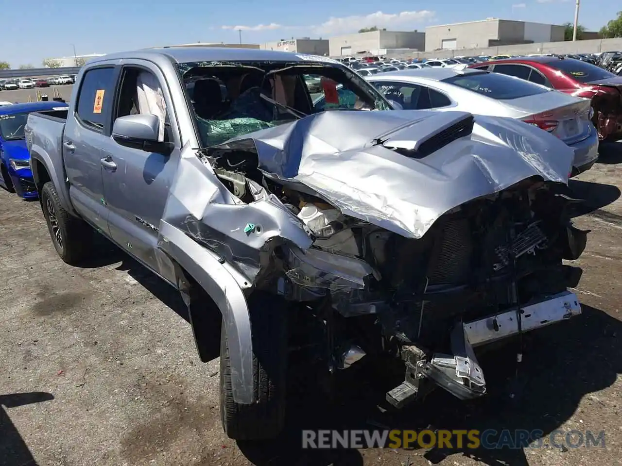 1 Photograph of a damaged car 3TMAZ5CN6LM123222 TOYOTA TACOMA 2020