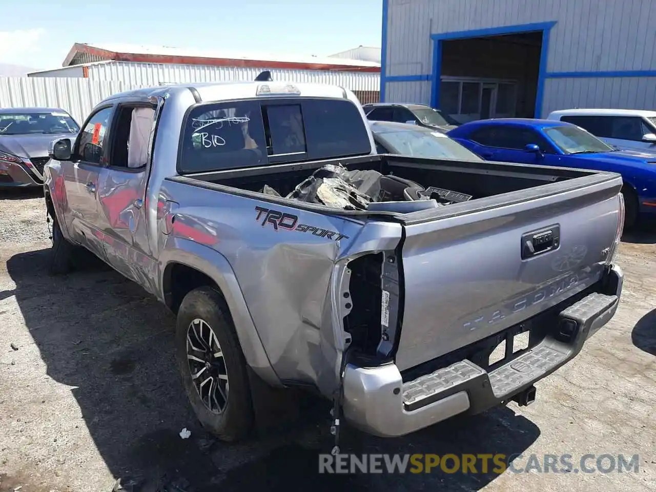 3 Photograph of a damaged car 3TMAZ5CN6LM123222 TOYOTA TACOMA 2020