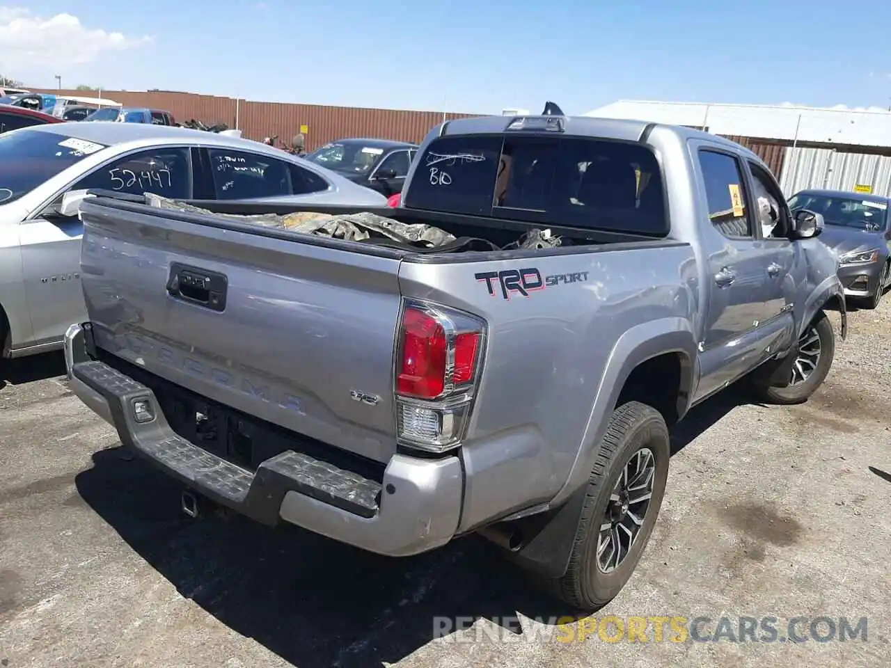 4 Photograph of a damaged car 3TMAZ5CN6LM123222 TOYOTA TACOMA 2020