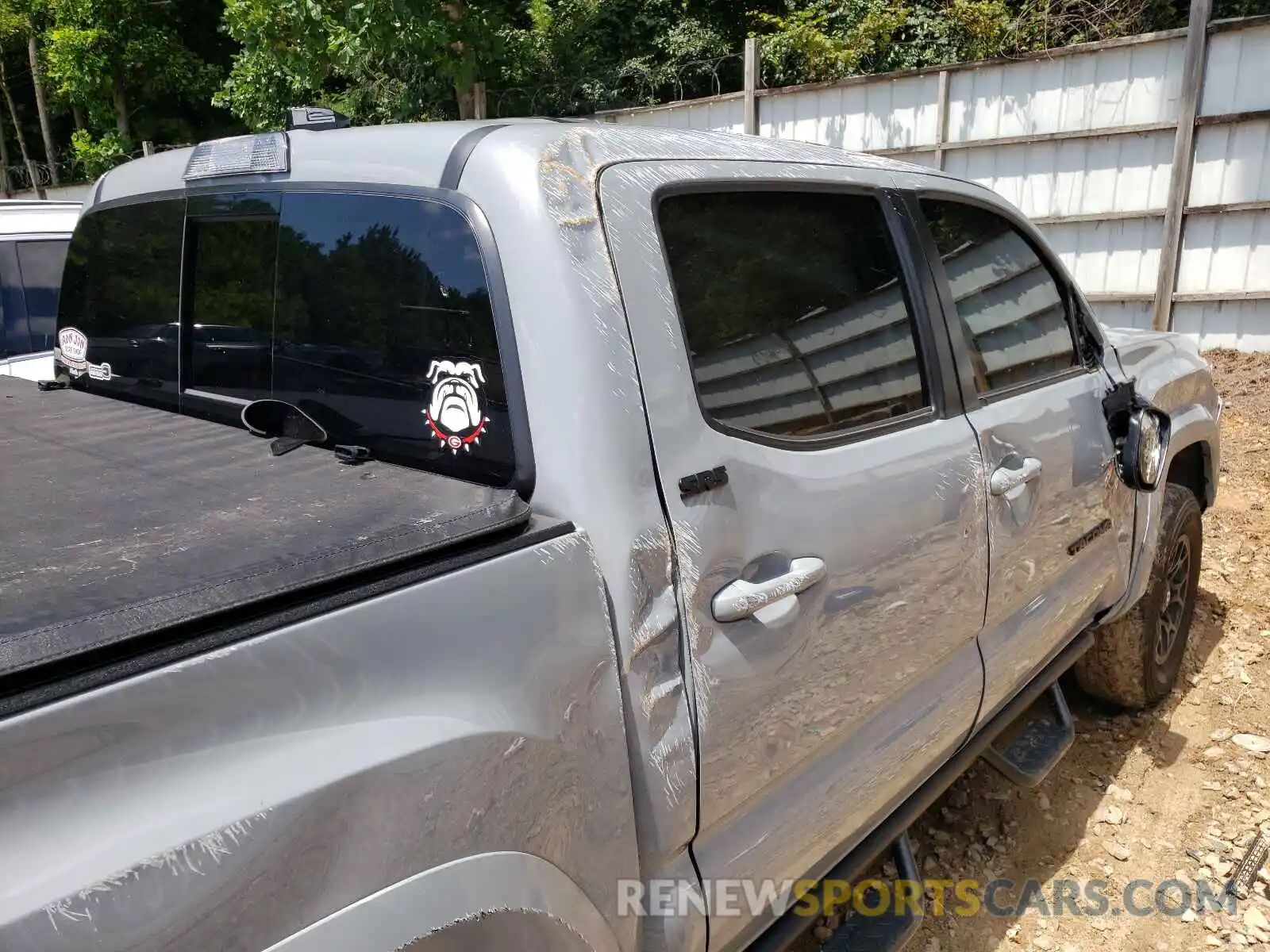 9 Photograph of a damaged car 3TMAZ5CN6LM123625 TOYOTA TACOMA 2020