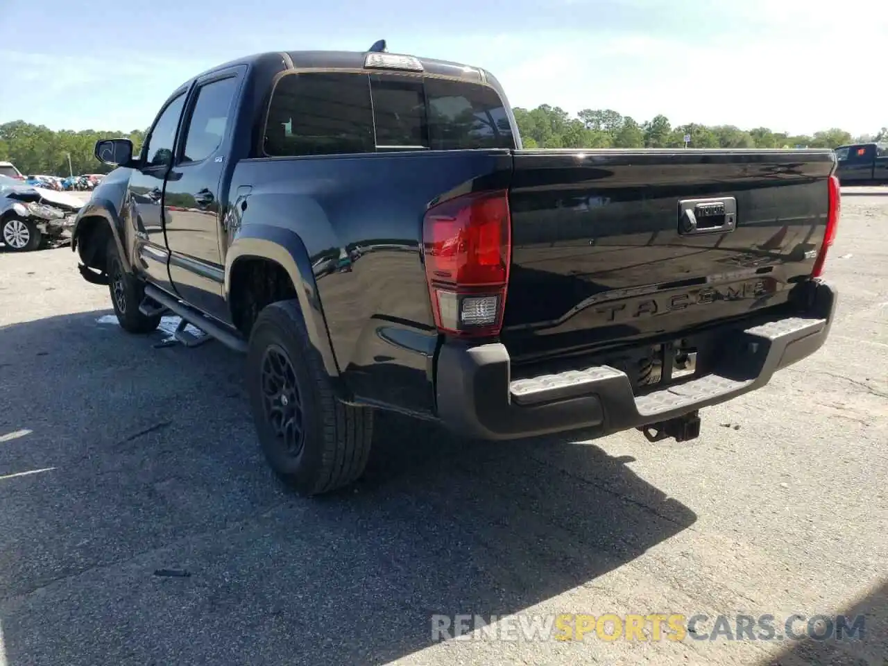 3 Photograph of a damaged car 3TMAZ5CN6LM124273 TOYOTA TACOMA 2020