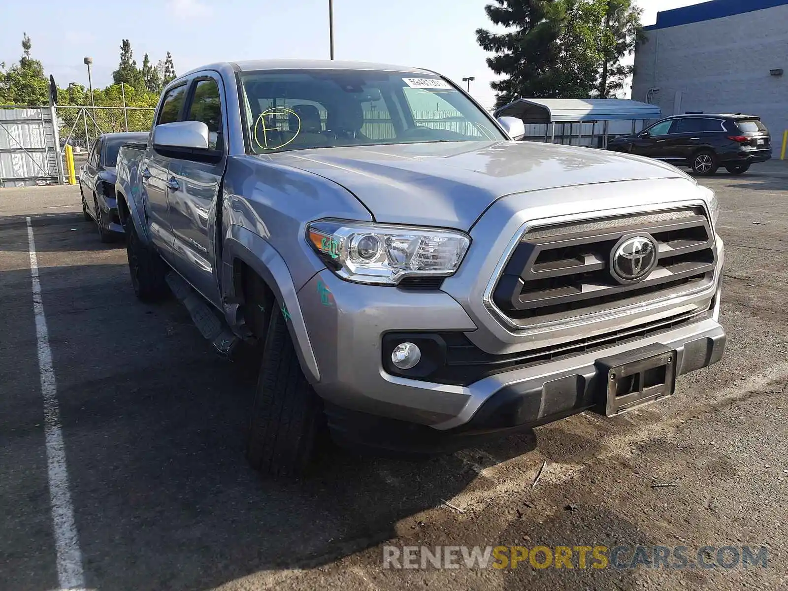 1 Photograph of a damaged car 3TMAZ5CN6LM125942 TOYOTA TACOMA 2020