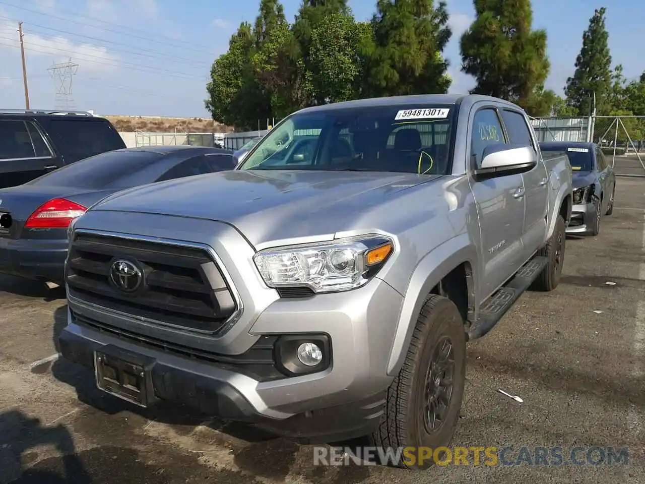 2 Photograph of a damaged car 3TMAZ5CN6LM125942 TOYOTA TACOMA 2020