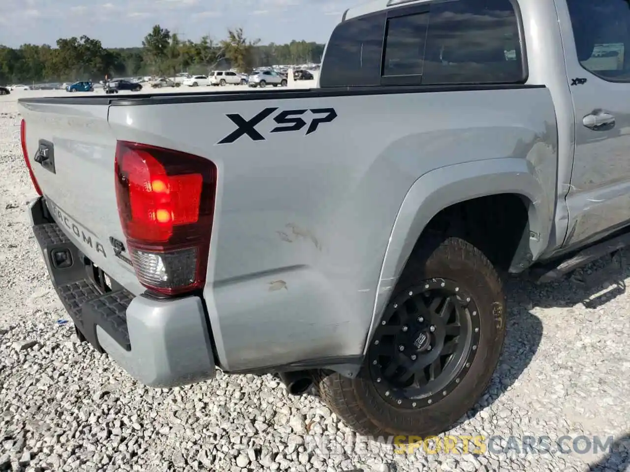 9 Photograph of a damaged car 3TMAZ5CN6LM126010 TOYOTA TACOMA 2020