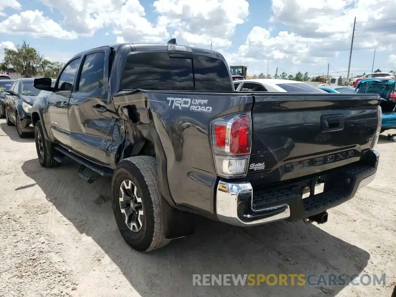 3 Photograph of a damaged car 3TMAZ5CN6LM129070 TOYOTA TACOMA 2020