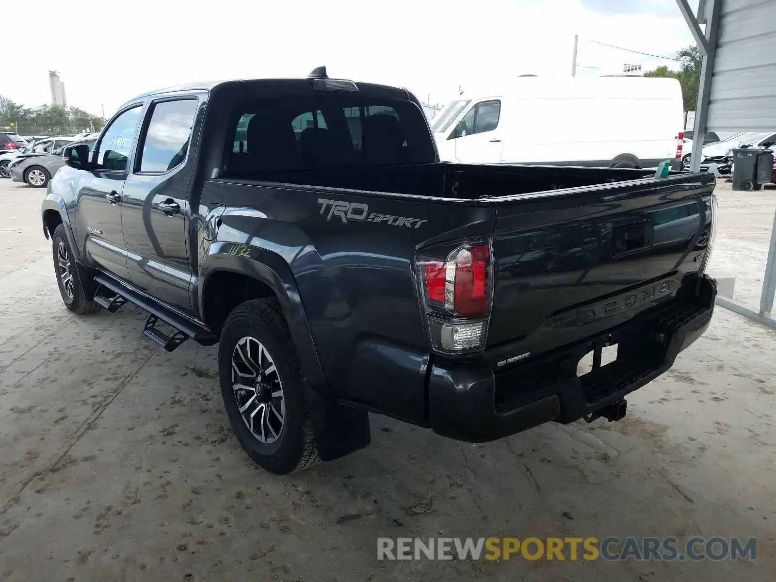 3 Photograph of a damaged car 3TMAZ5CN6LM129957 TOYOTA TACOMA 2020