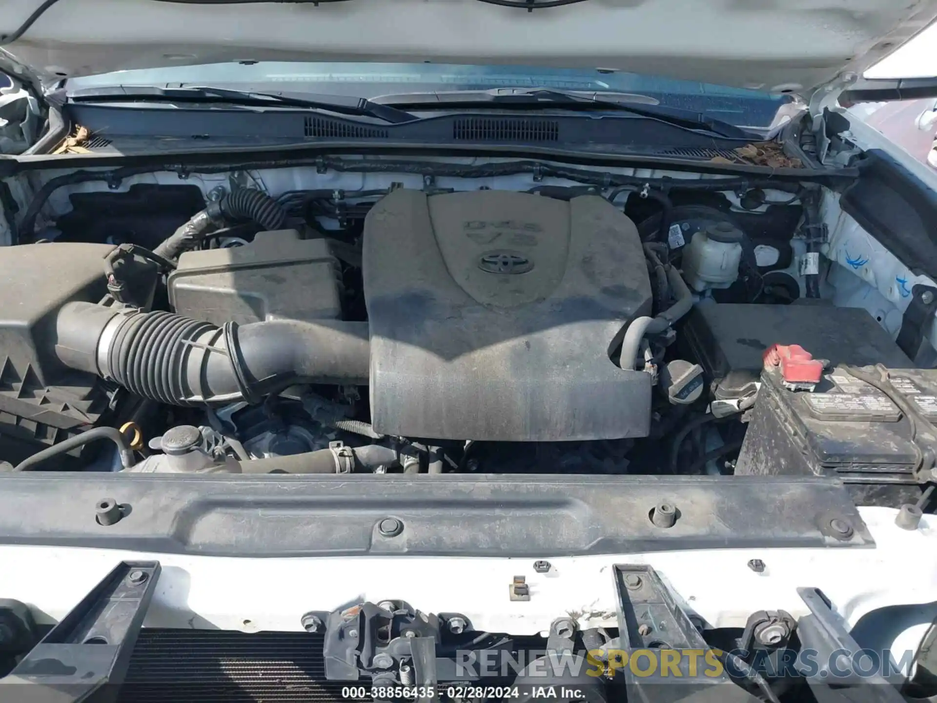 10 Photograph of a damaged car 3TMAZ5CN6LM131210 TOYOTA TACOMA 2020