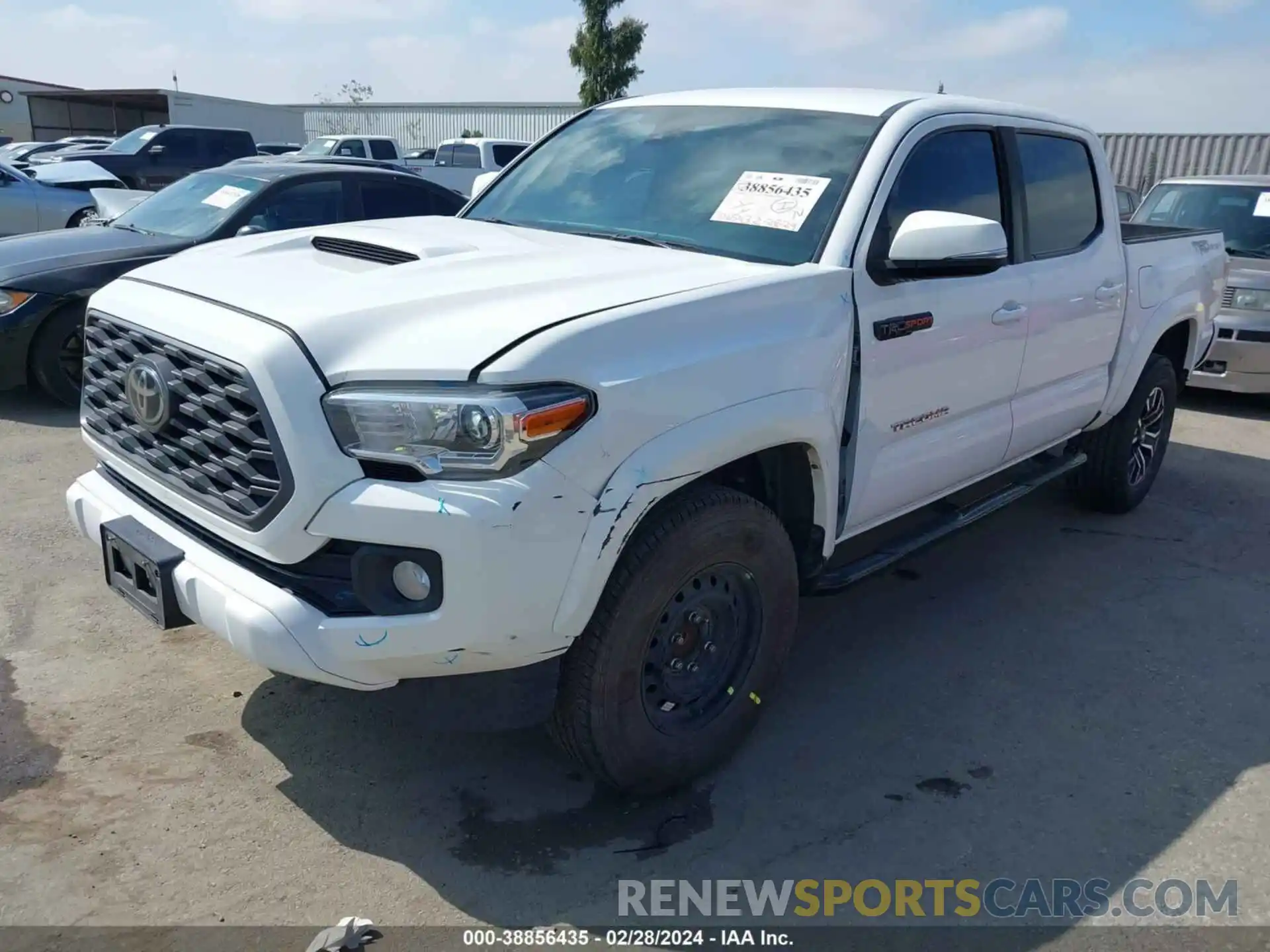 6 Photograph of a damaged car 3TMAZ5CN6LM131210 TOYOTA TACOMA 2020