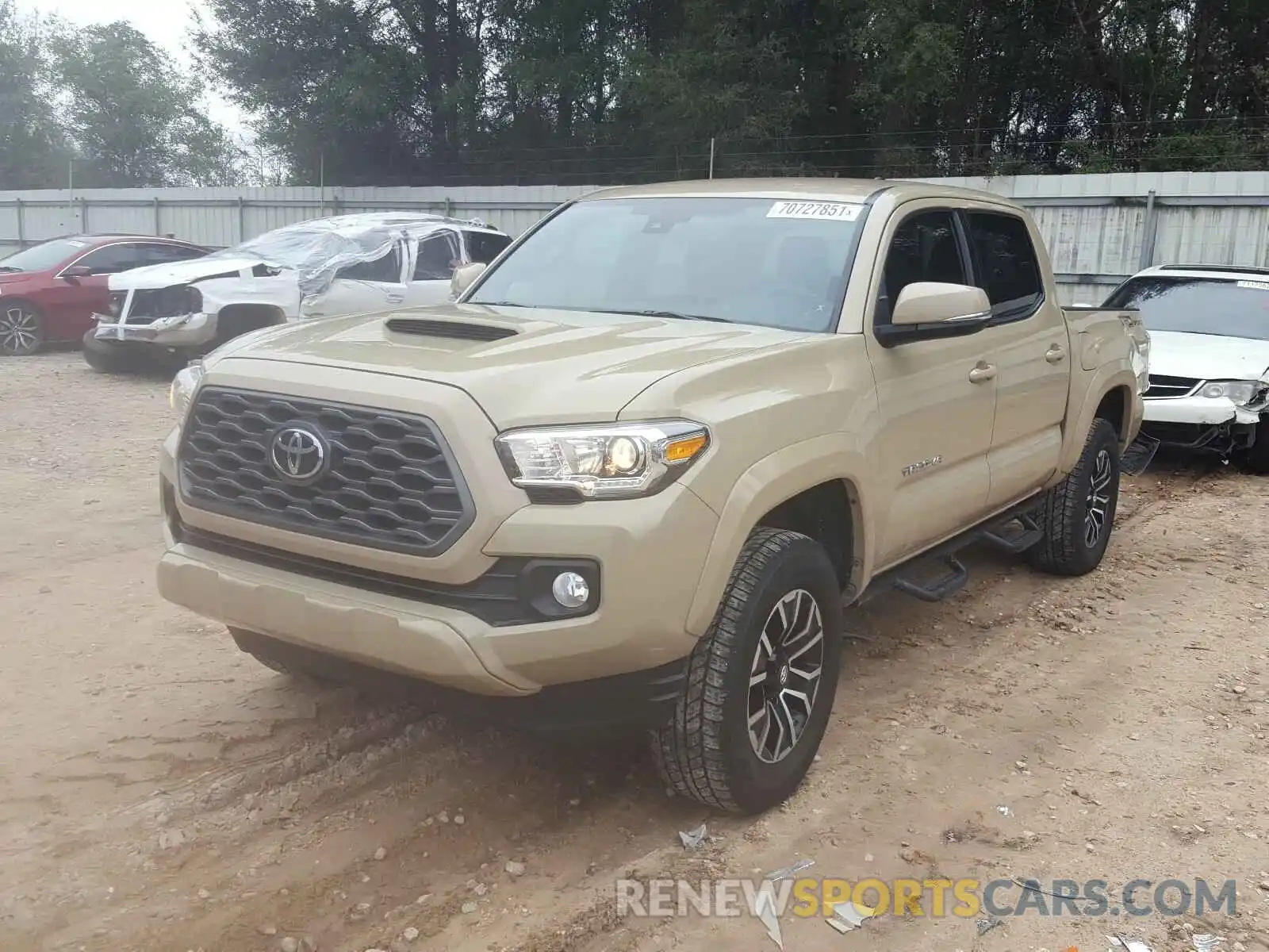 2 Photograph of a damaged car 3TMAZ5CN6LM131384 TOYOTA TACOMA 2020