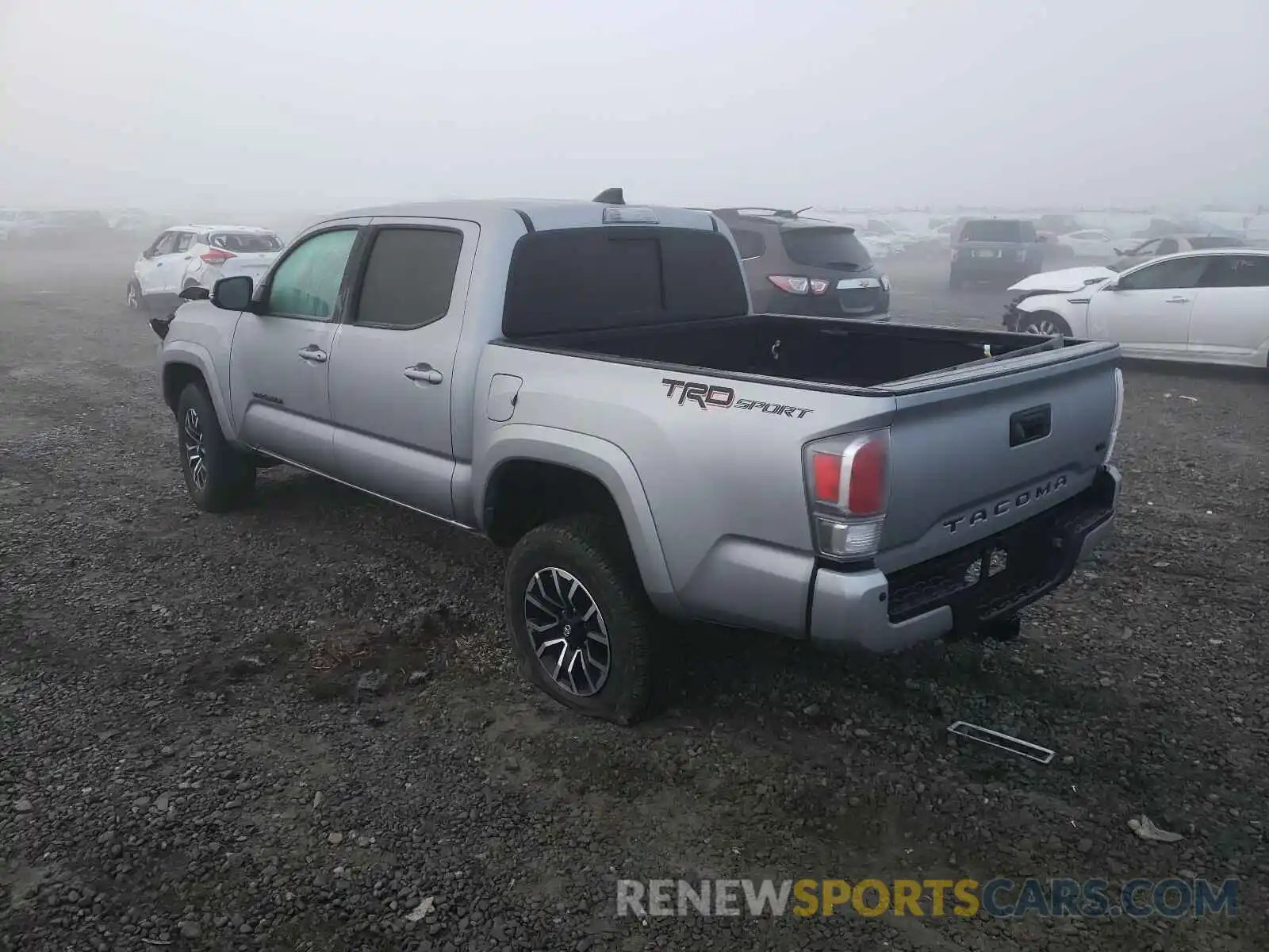 3 Фотография поврежденного автомобиля 3TMAZ5CN6LM139856 TOYOTA TACOMA 2020