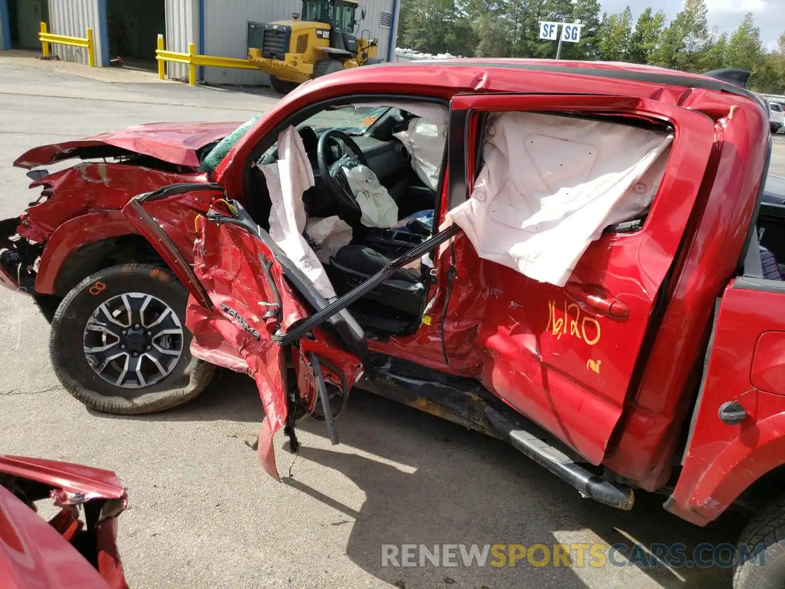 9 Photograph of a damaged car 3TMAZ5CN7LM117753 TOYOTA TACOMA 2020