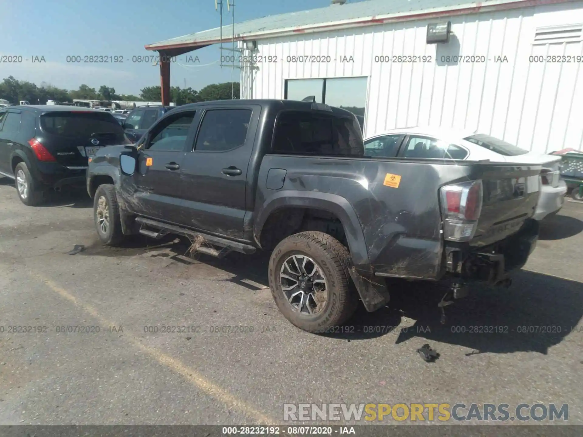 3 Photograph of a damaged car 3TMAZ5CN7LM118319 TOYOTA TACOMA 2020