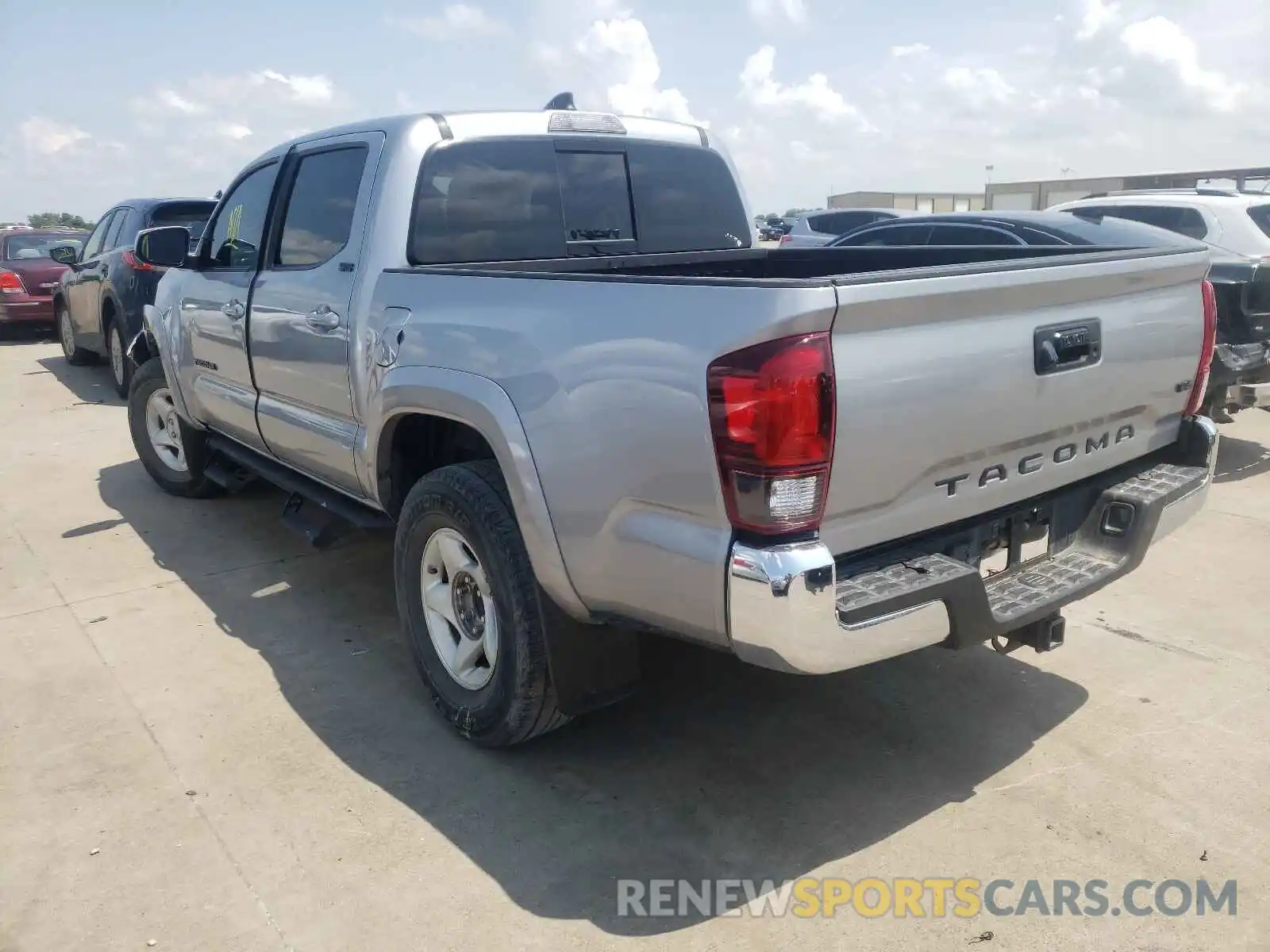 3 Photograph of a damaged car 3TMAZ5CN7LM119518 TOYOTA TACOMA 2020