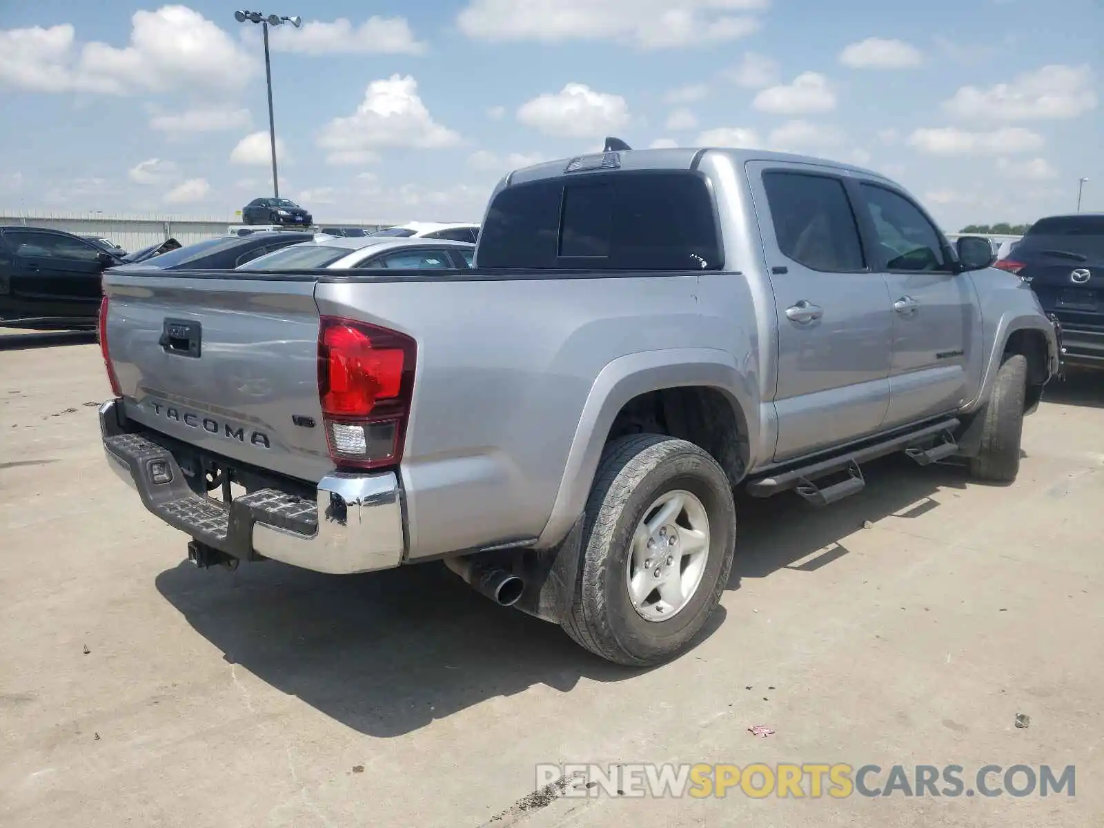 4 Photograph of a damaged car 3TMAZ5CN7LM119518 TOYOTA TACOMA 2020