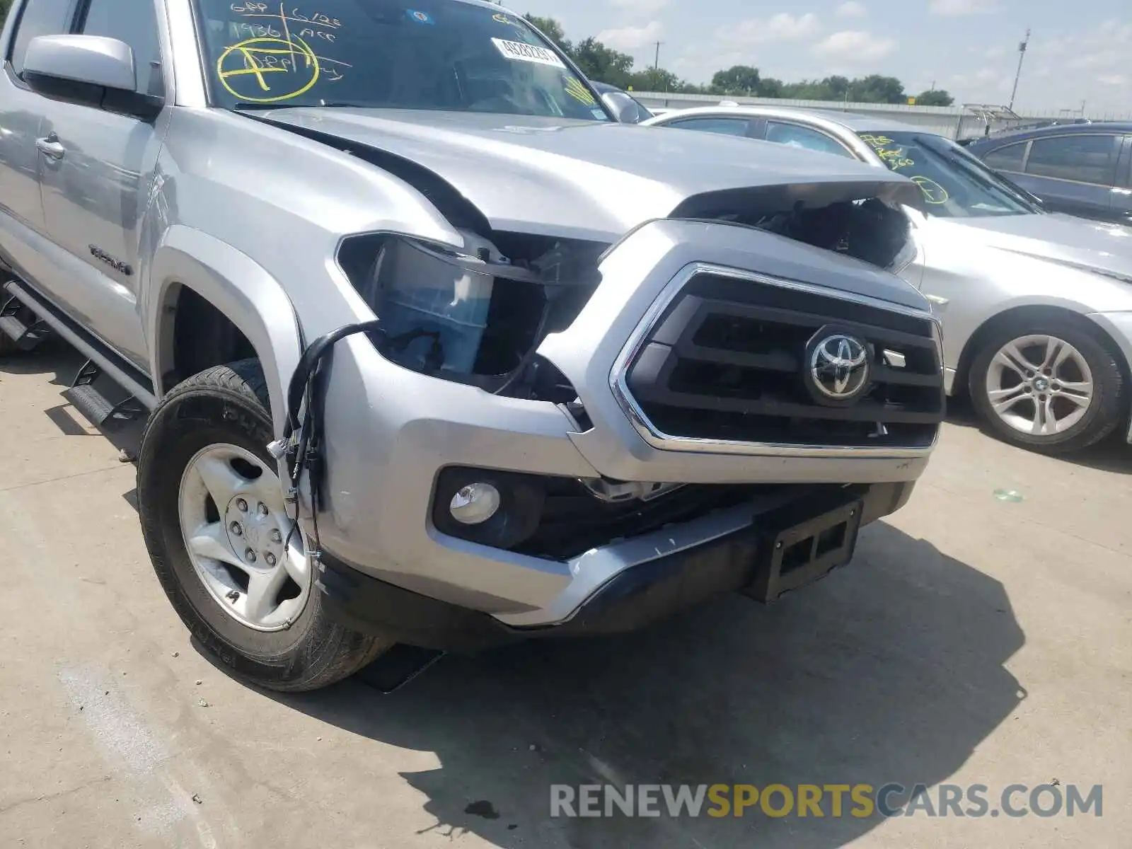 9 Photograph of a damaged car 3TMAZ5CN7LM119518 TOYOTA TACOMA 2020