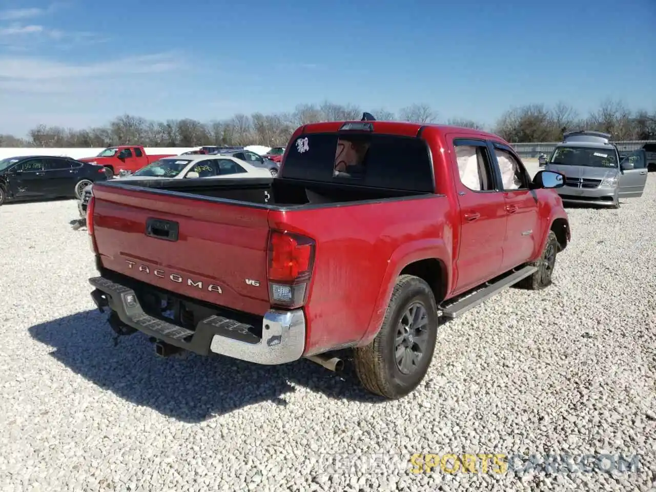 4 Photograph of a damaged car 3TMAZ5CN7LM120667 TOYOTA TACOMA 2020