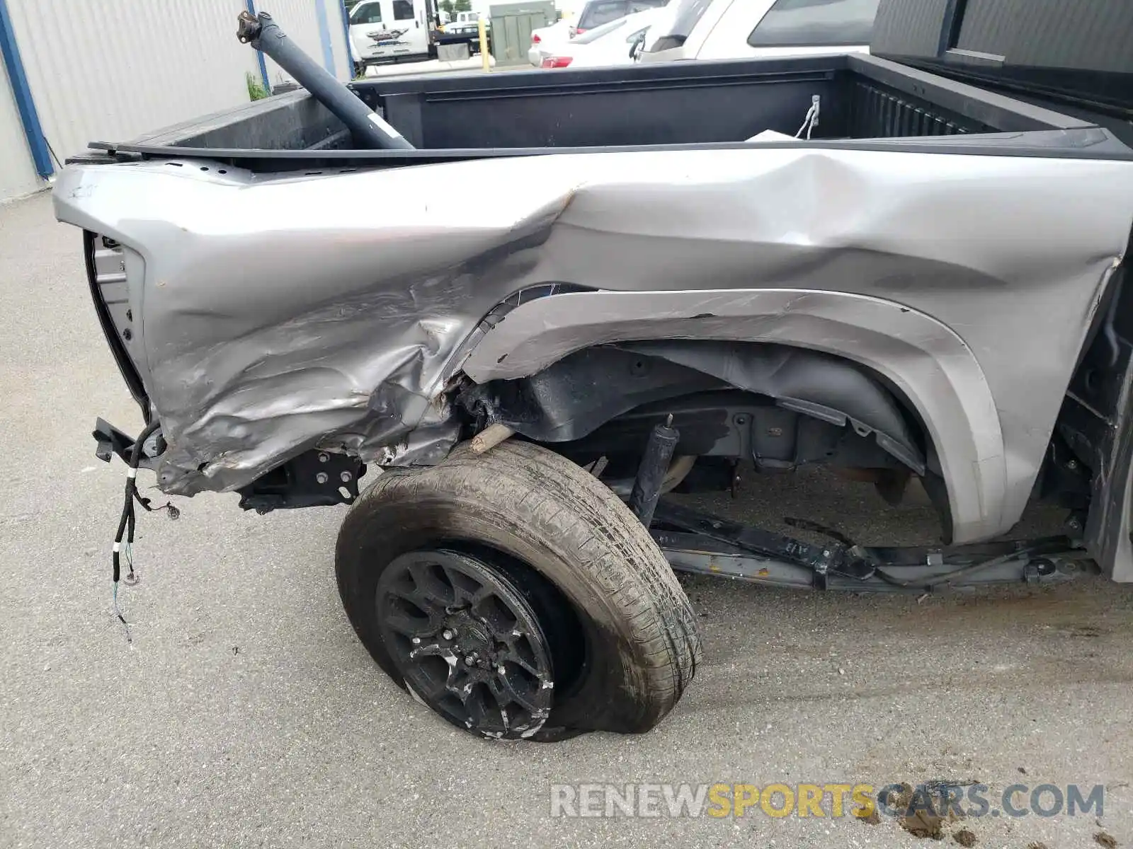 9 Photograph of a damaged car 3TMAZ5CN7LM123729 TOYOTA TACOMA 2020